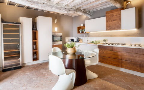 Cinque Cipressi 8