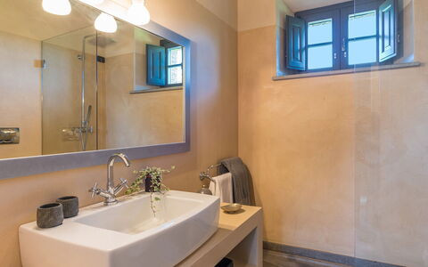 Muffato 6: Arreglo De Tubería, Piso, Diseño De Interiores, Baño, Pared, Lavabo Del Baño, Lavabo, Suelo, Grifo, Techo