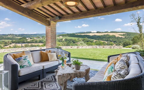 Villa le Fontane 12: Mueble, Sofá, Diseño De Interiores, Mesa, Silla, Sala, Casa, Piso, Arrojar La Almohada