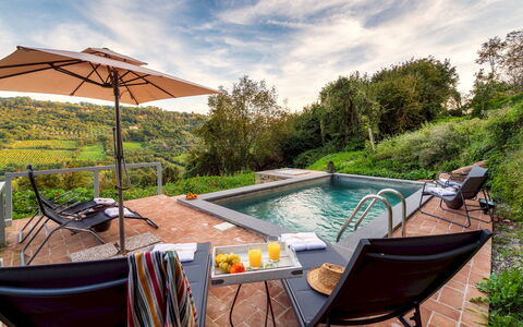 Podere Torre delle Sorgenti 4: Piscina, Mueble Para Exteriores, Eco Hotel, Jardín, Paisajismo, Recurso, Silla, Patio Interior, Fuente De Agua, Sunlounger