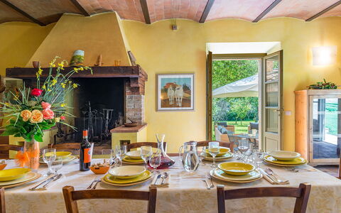 San Francesco 12: Mueble, Mesa, Cocina Y Comedor Mesa, Silla, Casa, Casa, Comedor, Diseño De Interiores, Habitación, Recurso