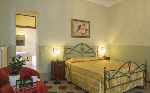 Villa Angelini 14+7: Pared, Mueble, Diseño De Interiores, Habitación, Techo, Piso, Cama, Suelo, Habitación, Marco De La Cama