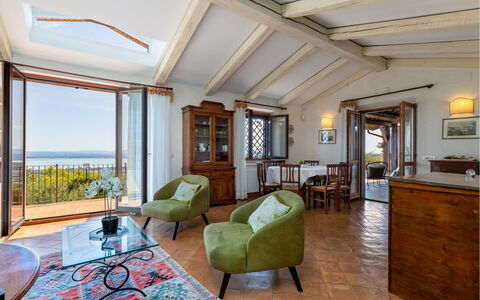 Antiche Pietre 10: Mueble, Mesa, Silla, Diseño De Interiores, Suelo, Mar, Habitación, Cocina Y Comedor Mesa, Techo, Oceano