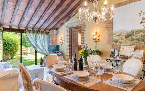 Borgo Paradiso 4+2: Mueble, Diseño De Interiores, Mesa, Silla, Encendiendo, Casa, Cocina Y Comedor Mesa, Techo, Comedor, Habitación