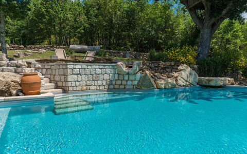 Borgo Paradiso 4+2: Azul, Piscina, Agua, Recurso, Material Compuesto, Ocio, Losa, Fuente De Agua, Sombra, Eco Hotel