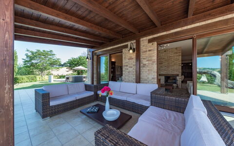 Casale Rosy 6+2: Madera, Mueble, Piso, Suelo, Mesa, Silla, Mueble Para Exteriores, Casa, Porche, Sombra