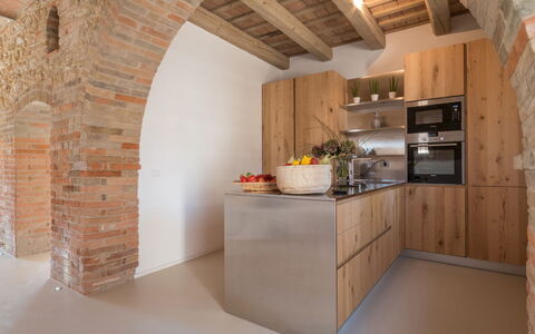 Dimora Montefiore 11: Piso, Pared, Madera, Mueble, Diseño De Interiores, Techo, Suelo, Cocina, Suelos De Madera, Mostrador