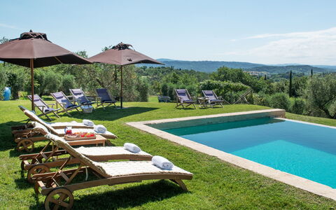 Podere Gragnano 12: Azul, Piscina, Ocio, Recurso, Jardín, Sunlounger, Mueble Para Exteriores, Paisajismo, Eco Hotel, Inmuebles