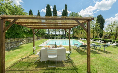 Poggerello 10: Mueble Para Exteriores, Jardín, Piscina, Mueble, Sombra, Recurso, Eco Hotel, Estructura Al Aire Libre, Patio Interior, Patio