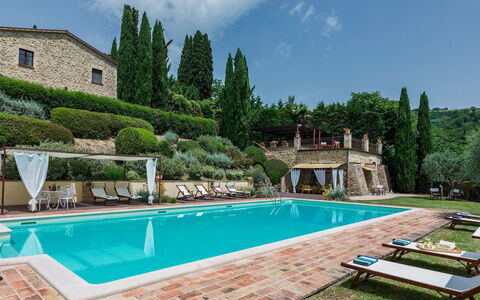 Il Borgo 16: Inmuebles, Piscina, Villa, Hacienda, Eco Hotel, Hotel, Patio, Ciudad De Vacaciones