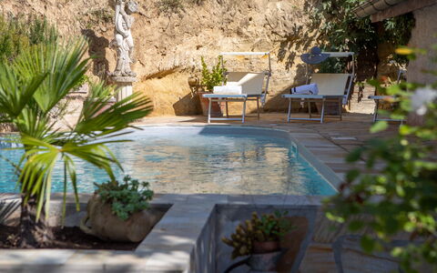 Villa Agave 8: Piscina, Mueble Para Exteriores, Mueble, Recurso, Maceta, Paraguas, Sunlounger, Silla, Fuente De Agua, Eco Hotel