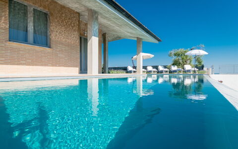 Casa di Eolo 8+2: Piscina, Azul, Recurso, Material Compuesto, Mueble Para Exteriores, Eco Hotel, Sunlounger, Sombra, Villa, Hotel