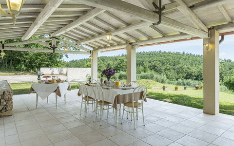 Villa la Corte 6: Sombra, Jardín, Inmuebles, Estructura Al Aire Libre, Silla, Eco Hotel, Porche, Paisajismo, Yarda, Villa