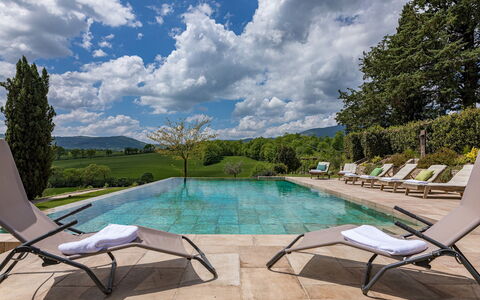 Podere Fabbrica 12: Piscina, Mueble Para Exteriores, Jardín, Sombra, Paisajismo, Recurso, Sunlounger, Silla, Losa, Eco Hotel