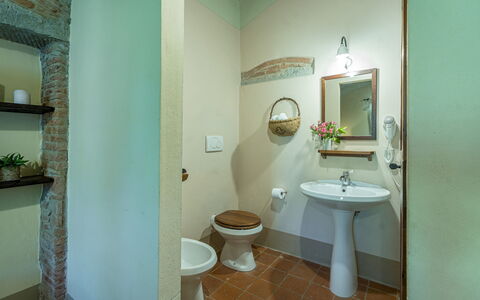 Nonno Fernando 14: Pared, Lavabo Del Baño, Diseño De Interiores, Arreglo De Tubería, Techo, Baño, Piso, Suelo, Encendiendo, Plomería