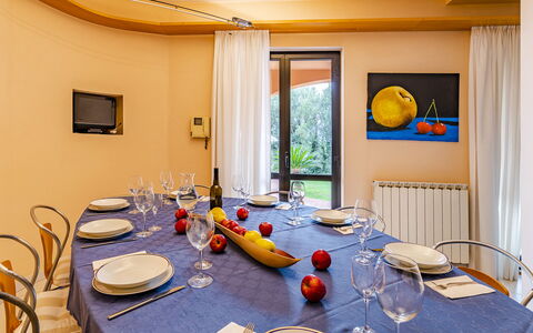 Villa Elda 6: Diseño De Interiores, Mueble, Techo, Casa, Encendiendo, Habitación, Mesa, Piso, Suelo, Comedor