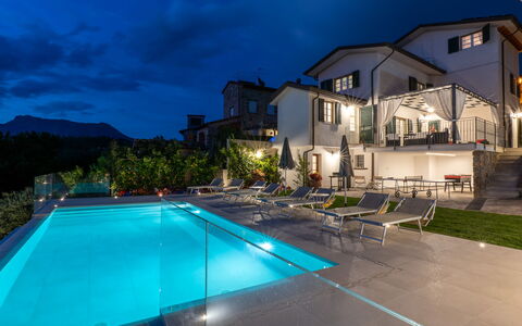 Villa Elena 9+1