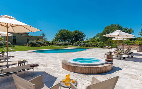 Villa le Chiarne 22: Azul, Piscina, Mueble Para Exteriores, Recurso, Sombra, Inmuebles, Paisajismo, Fuente De Agua, Eco Hotel, Mesa Al Aire Libre