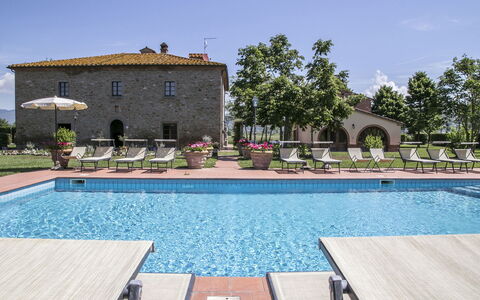 Le Caselle 26: Inmuebles, Hacienda, Mansión, Piscina, Villa, Hotel, Recurso