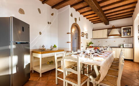 Il Poggiarellino 14: Mueble, Diseño De Interiores, Pared, Piso, Techo, Cocina, Suelo, Casa, Mesa, Cocina Y Comedor Mesa
