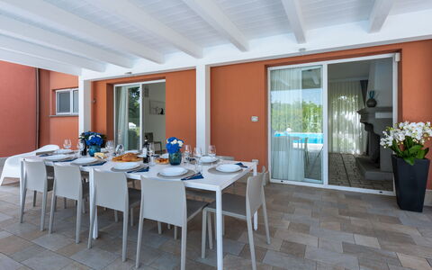 Villa Ninetta 10+1: Sombra, Mueble Para Exteriores, Silla, Recurso, Eco Hotel, Piscina, Planta De Casa, Balcón