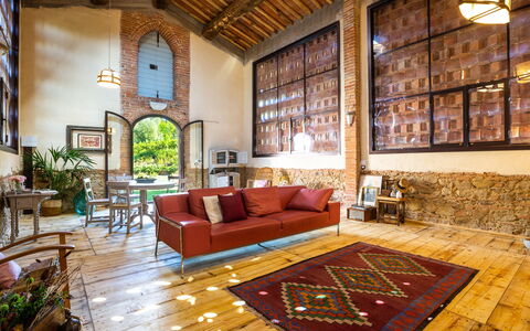 Dimora San Germano 14: Mueble, Diseño De Interiores, Pared, Madera, Sofá, Piso, Techo, Sala, Encendiendo, Suelo