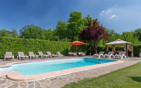Villa Miki 10: Piscina, Mueble Para Exteriores, Mueble, Recurso, Jardín, Ocio, Eco Hotel, Sombra, Paisajismo, Sunlounger