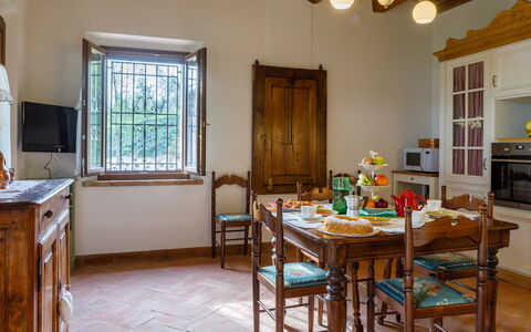 Ca' Pellicciano 8: Mueble, Diseño De Interiores, Piso, Madera, Mesa, Techo, Cocina Y Comedor Mesa, Habitación, Comedor, Encendiendo