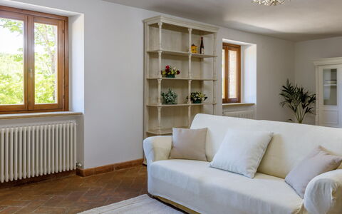 Villa Agostini 10: Mueble, Diseño De Interiores, Piso, Pared, Madera, Suelo, Habitación, Techo, Sofá, Sala