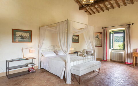 Casale Piattini 10: Mueble, Pared, Diseño De Interiores, Piso, Casa, Cama, Linos, Suelo, Habitación, Habitación