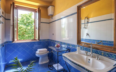 Tenuta Astolfi 12+3: Arreglo De Tubería, Diseño De Interiores, Piso, Grifo, Suelo, Lavabo, Loseta, Plomería, Baño, Lavabo Del Baño