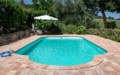 Villa Casanostra 12: Piscina, Material Compuesto, Mueble Para Exteriores, Recurso, Losa, Loseta, Fuente De Agua, Eco Hotel, Patio Interior, Ciudad De Vacaciones