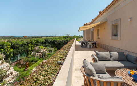 Villa Passo degli Aironi 12: Inmuebles, Paisajismo, Villa, Balcón, Hacienda, Mueble Para Exteriores, Patio, Eco Hotel