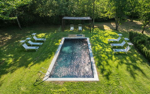 Casale dei Tigli 8: Piscina, Jardín, Césped, Paisajismo, Patio Interior, Mueble Para Exteriores, Parque, Fuente De Agua, Sombra, Yarda