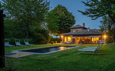 Casale dei Tigli 8: Casa, Piscina, Casa, Inmuebles, Cabaña, Casa De Campo, Jardín, Césped, Patio Interior, Yarda