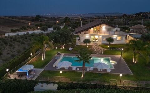 Villa Alessia 6: Piscina, Recurso, Inmuebles, Thermae, Villa, Hacienda, Mansión, Eco Hotel, Ciudad De Vacaciones