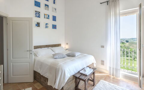 Casa Pilar 4+1: Mueble, Diseño De Interiores, Habitación, Cama, Piso, Suelo, Casa, Lecho, Habitación, Sábana
