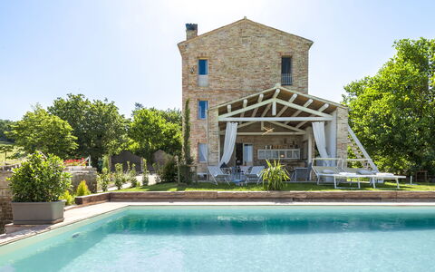 Casa Pilar 4+1: Piscina, Cabaña, Inmuebles, Casa De Campo, Villa, Mansión, Eco Hotel, Hacienda, Recurso, Porche