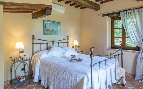 Casal Parro 6: Mueble, Cama, Diseño De Interiores, Piso, Habitación, Linos, Suelo, Casa, Habitación, Lecho