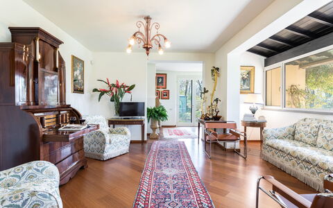 Villa Mimmina 8: Diseño De Interiores, Mueble, Piso, Suelo, Sofá, Techo, Sala, Habitación, Casa, Alfombra