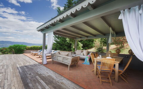 Villa Marraccini 8: Mueble, Mueble Para Exteriores, Porche, Recurso, Silla, Sombra, Eco Hotel, Cubierta, Estructura Al Aire Libre, Piscina