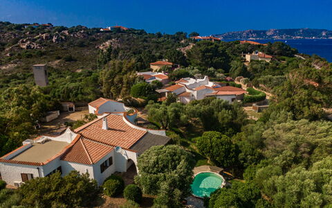 Villa Isa 6: Paisaje, Casa, Pueblo, Costa, Inmuebles, Fotografía Aérea, Pueblo De Montaña, Vista Panorámica, Chaparral, Eco Hotel