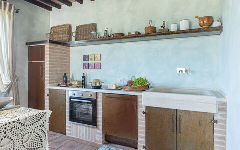 Le Residenze dei Potti 12: Pared, Mueble, Piso, Madera, Diseño De Interiores, Cocina, Suelo, Mostrador, Habitación, Casa