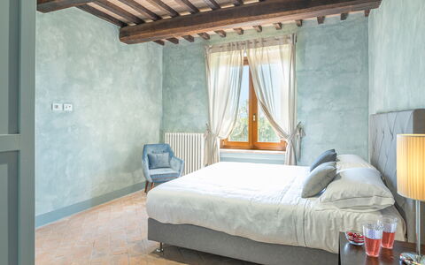 Le Residenze dei Potti 12: Pared, Mueble, Diseño De Interiores, Habitación, Madera, Piso, Suelo, Cama, Linos, Casa