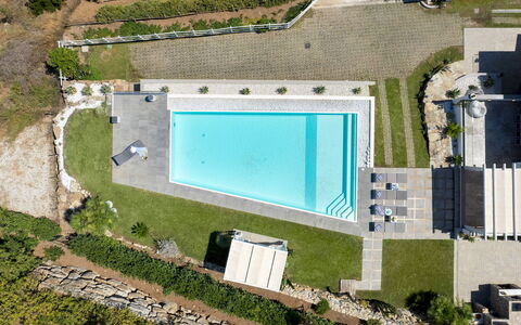 Villa Pietro 10: Piscina, Ocio, Recurso, Material Compuesto, Inmuebles, Paisajismo, Patio Interior, Jardín, Thermae, Eco Hotel