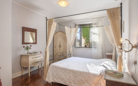 Villa Cappelletti 16+2: Mueble, Diseño De Interiores, Cama, Habitación, Madera, Lecho, Suelo, Techo, Habitación, Sábana