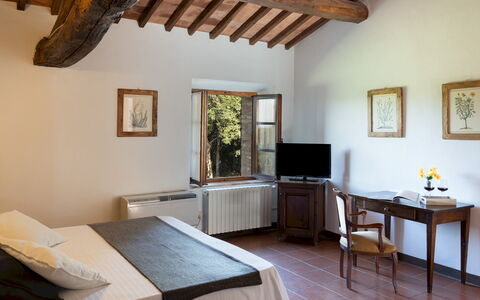 Borgo Gallinaio 32: Mueble, Pared, Madera, Diseño De Interiores, Piso, Casa, Cama, Habitación, Habitación, Marco