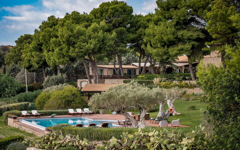 Villa Terra del Sole 8: Jardín, Mueble Para Exteriores, Paisajismo, Recurso, Villa, Cobertura, Hacienda, Eco Hotel, Patio, Casa De Campo