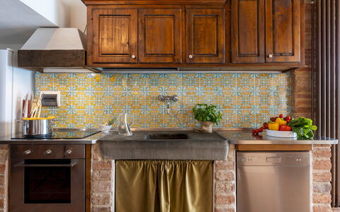 Il Romitoio 12: Cocina, Diseño De Interiores, Mostrador, Piso, Suelo, Gabinetes, Aparato De Cocina, Loseta, Habitación, Grifo