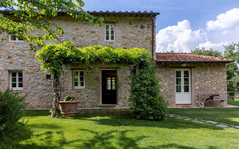 Anticiana 8: Casa, Cabaña, Arbusto, Puerta, Casa, Casa De Campo, Jardín, Inmuebles, Césped